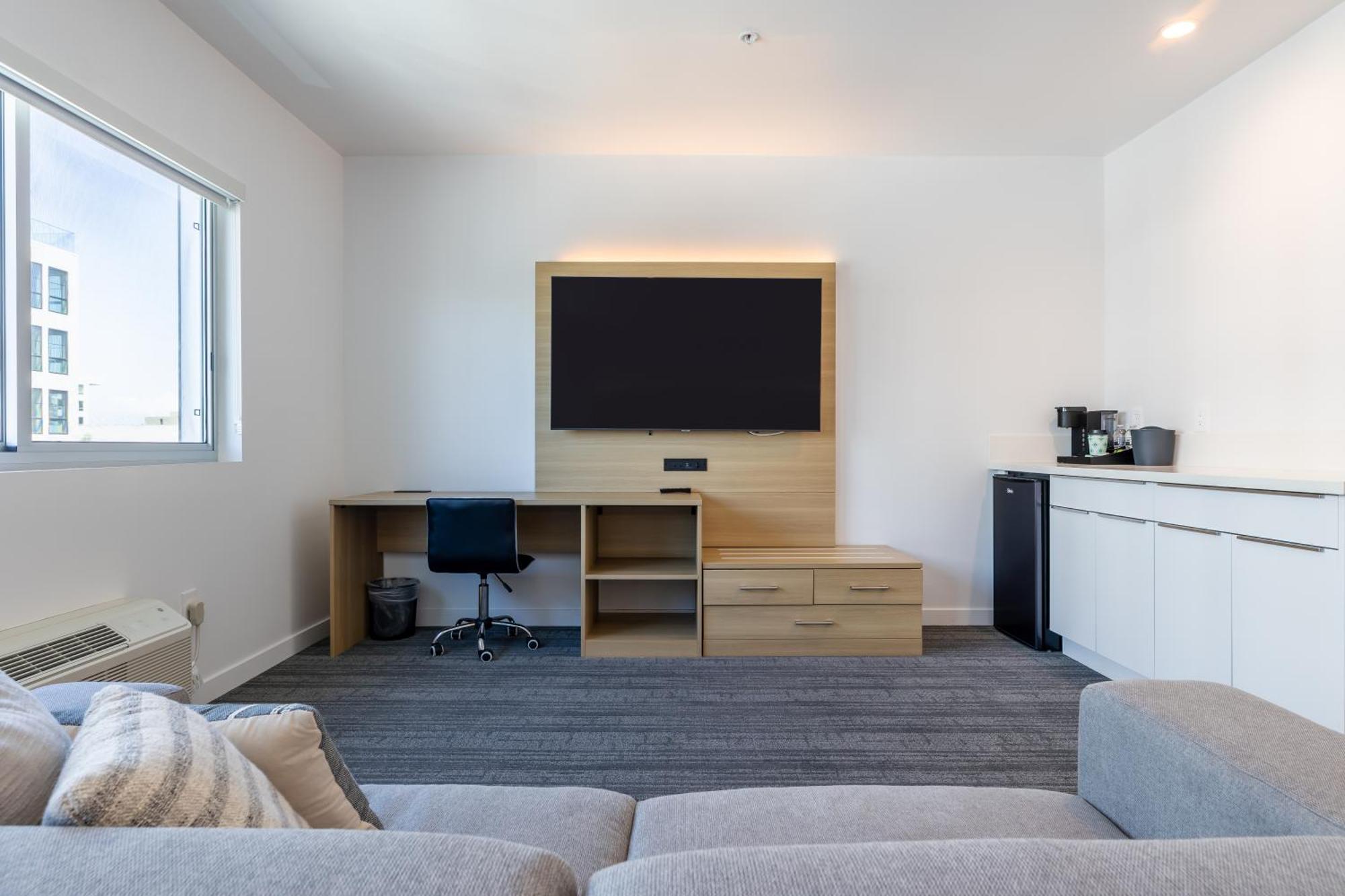 Hotel Mai Downtown Лонг Бийч Стая снимка