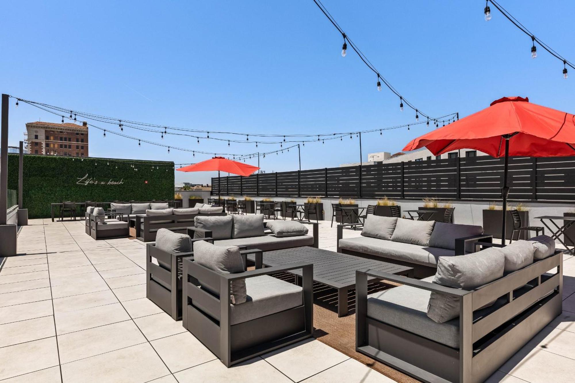 Hotel Mai Downtown Лонг Бийч Екстериор снимка